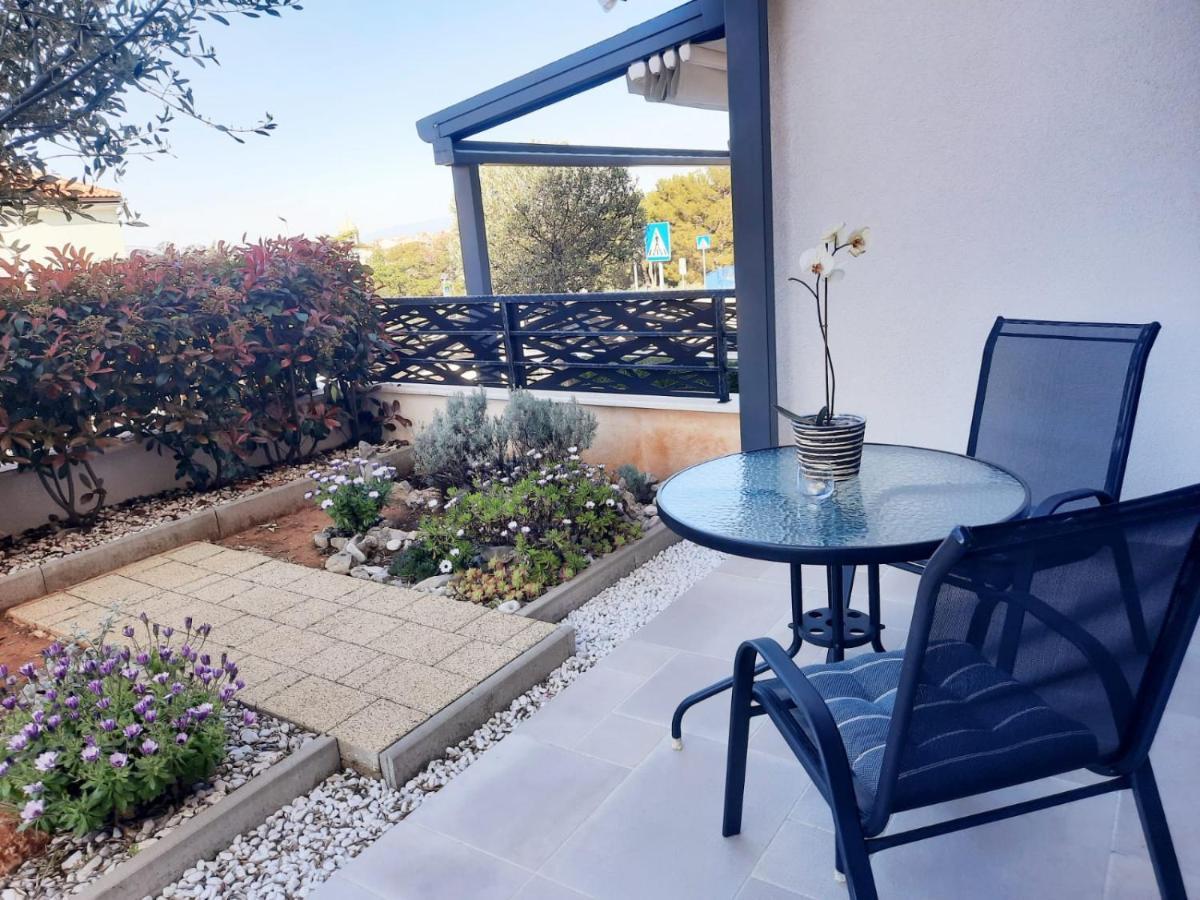 Apartman Madonnina Cres Esterno foto